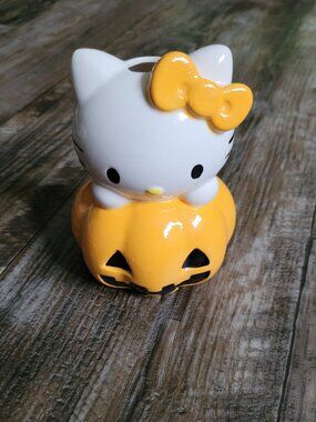 Hello Kitty Pumpkin Halloween Ceramic Diffuser
